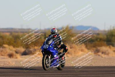 media/Dec-07-2024-CVMA (Sat) [[21c5f1ef85]]/Race 12-Supersport Middleweight/